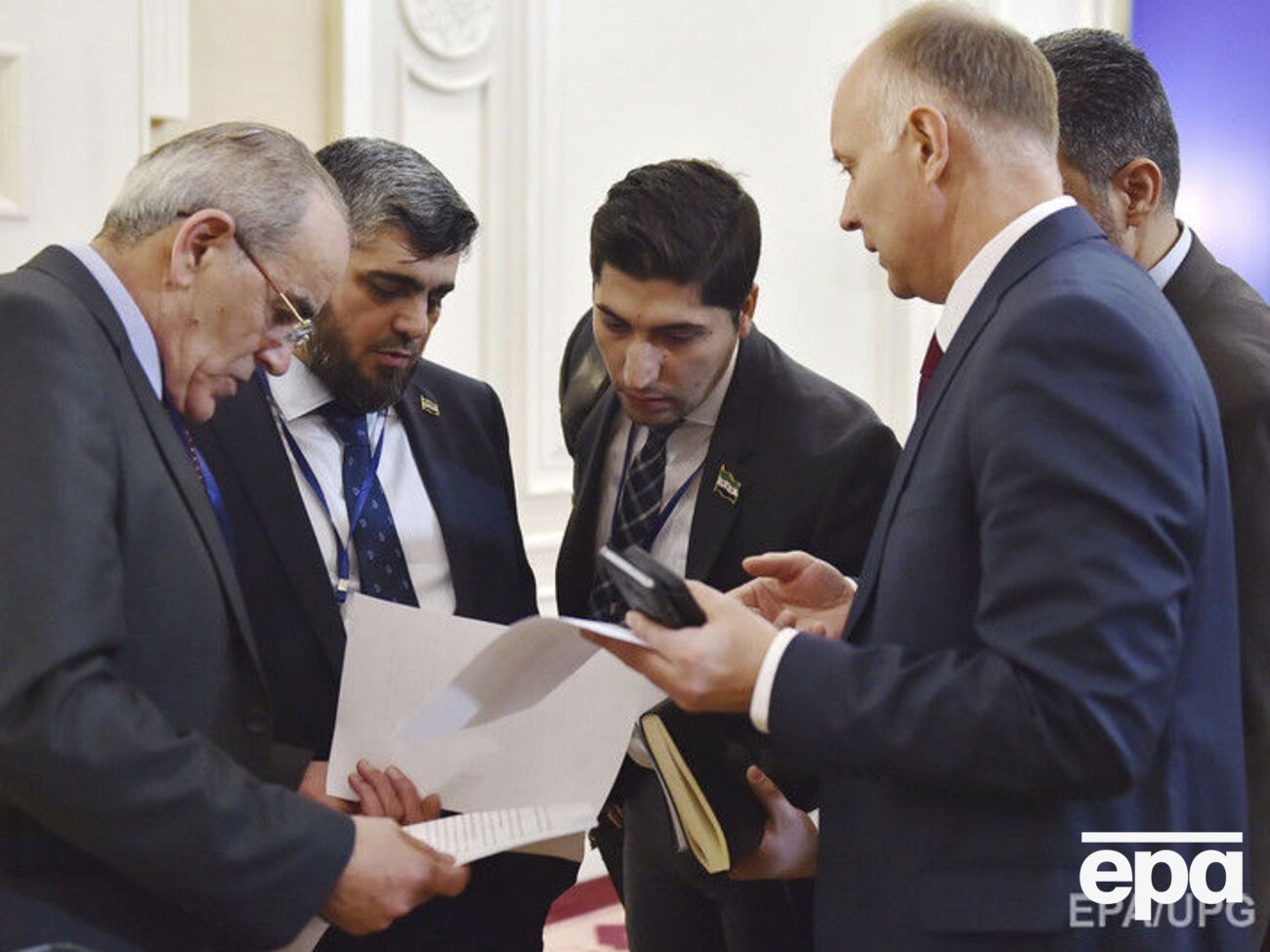 В Астане представители правительства и оппозиционных сил Сирии встречаются за столом переговоров