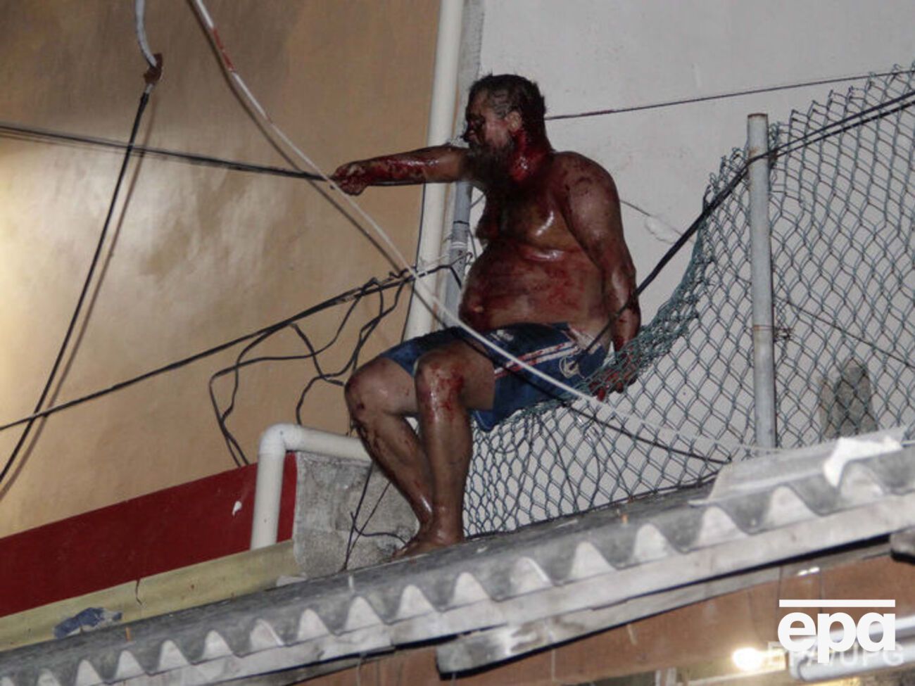 Макеев пытался ускользнуть от линчевателей через крышу