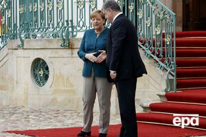 Начались переговоры Меркель и Порошенко