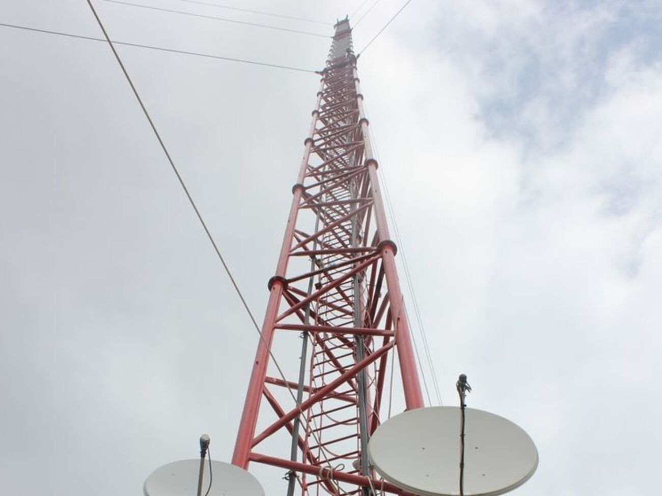 Украина в январе завершила строительство телерадиовышки в Чонгаре