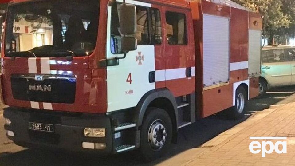 На місце події прибули рятувальники