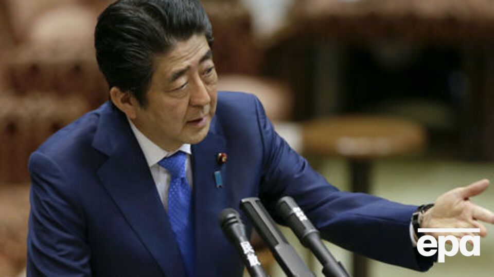 Абэ хочет обсудить запуск ракет КНДР на саммите G7