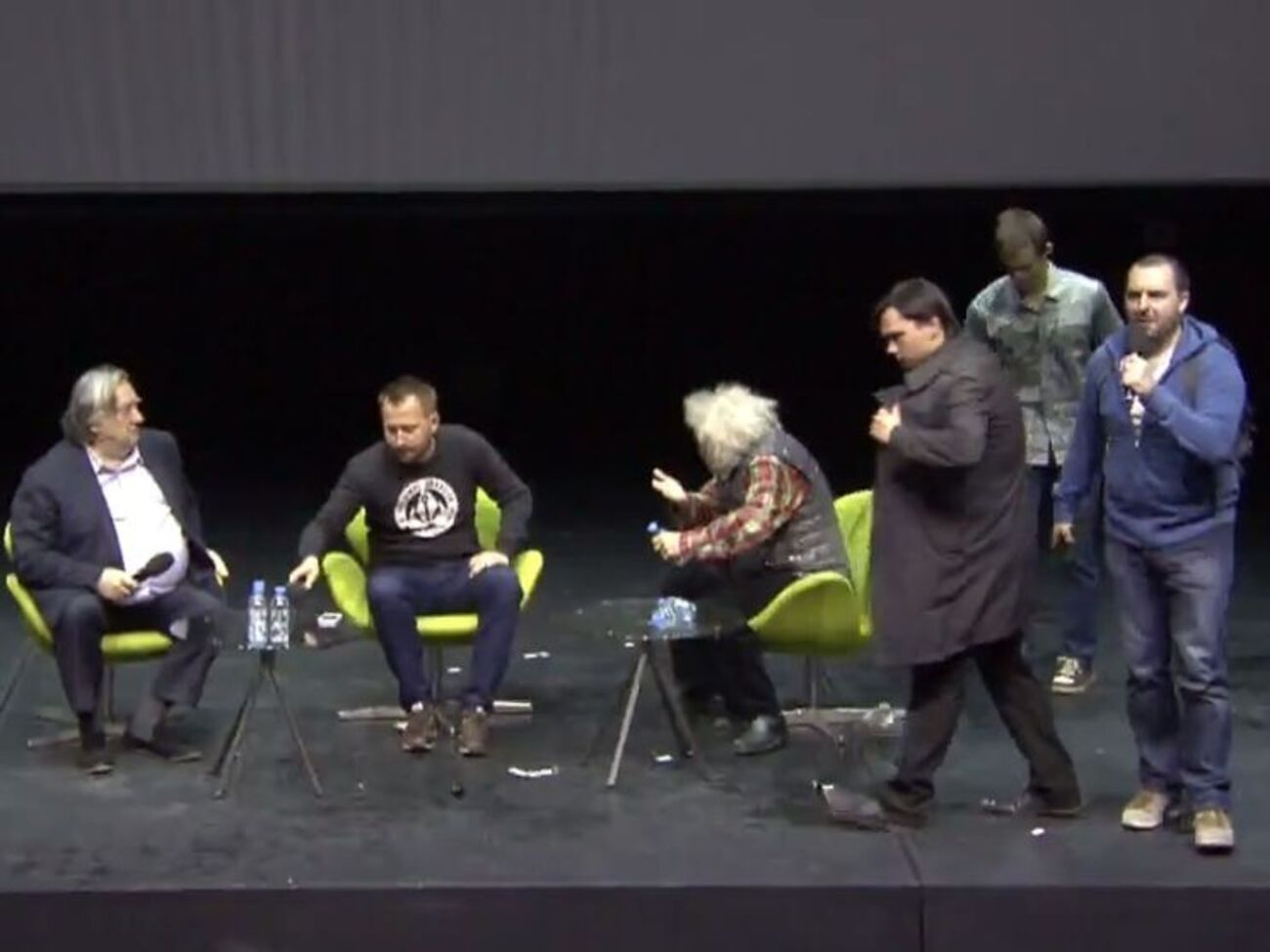 Венедиктов пострадал на сцене Александринского театра