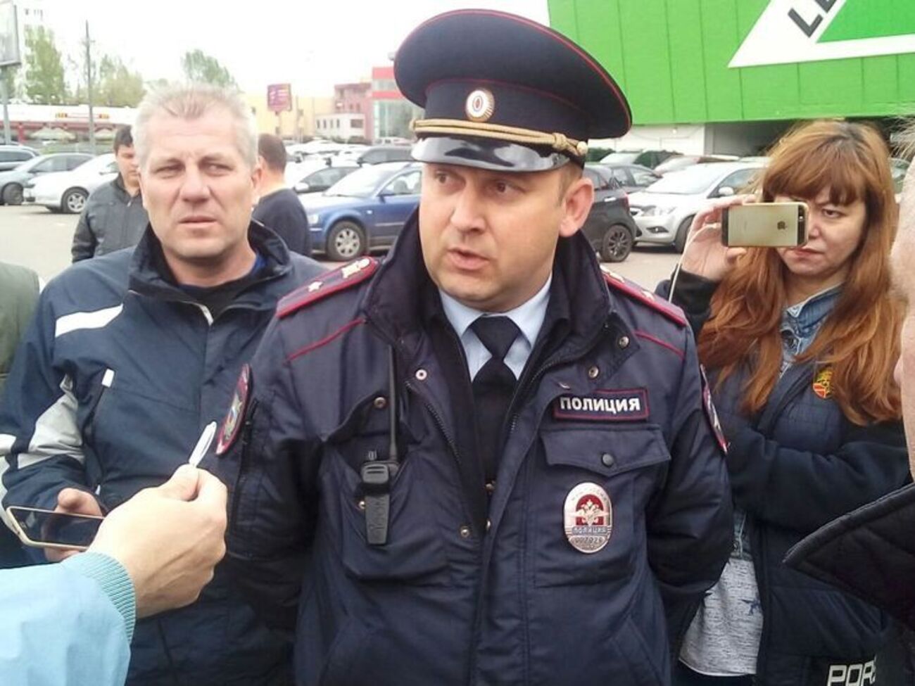 Поліцейські доправили затриманих водіїв до міського відділу поліції у місті Хімках