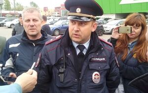 Поліцейські доправили затриманих водіїв до міського відділу поліції у місті Хімках