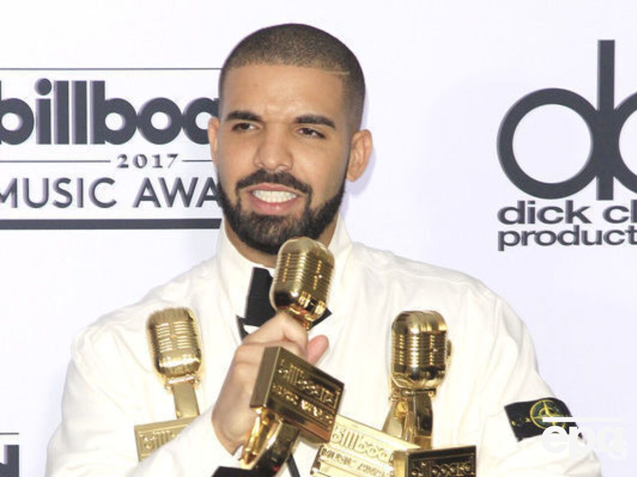 Дрейк получил 13 статуэток&nbsp;Вillboard Music Awards 2017