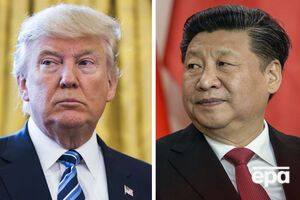 По сведениям японской газеты, Трамп пригрозил Си Цзиньпину, что введет санкции против китайских фирм и банков