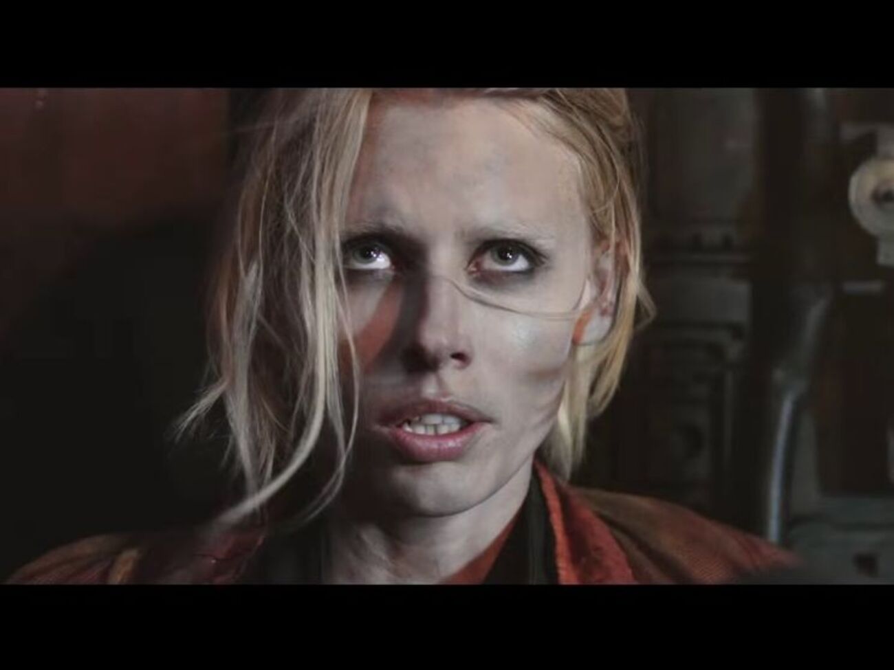 У головній ролі знялася модель Лорен Вассер