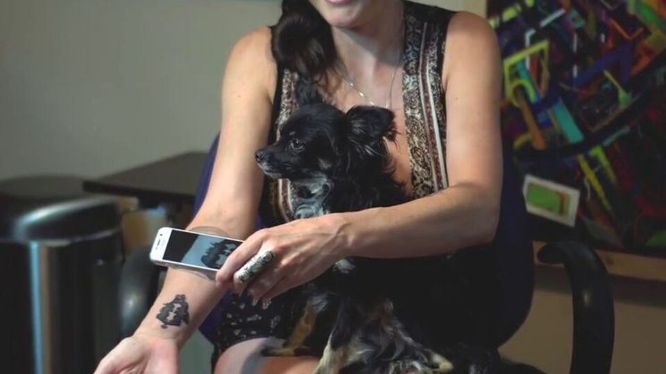 В виде тату можно закодировать любое звуковое послание