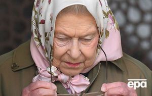 Елизавета II выразила соболезнования в связи с терактом в Манчестере