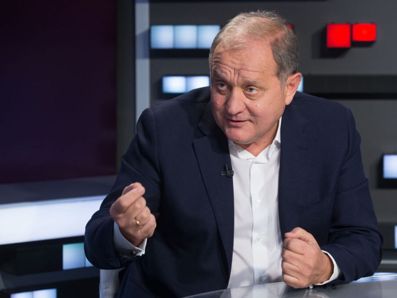 Могилев сомневается, что Аксенова ценят в РФ