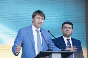 Джерела розповіли про незгоди між Кутовим і Гройсманом