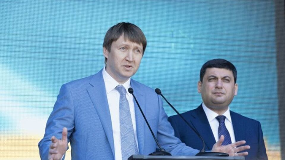 Источники рассказали о разногласиях Кутового с Гройсманом