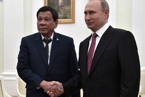Путін поставився із розумінням до термінового повернення Дутерте на Філіппіни