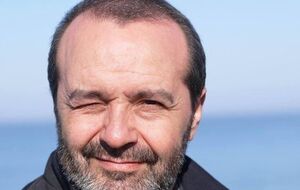 Виктор Шендерович: Массовое "фейсбучное" нравоучительное высокомерие в адрес вступившихся за Кирилла Серебренникова отвратительно