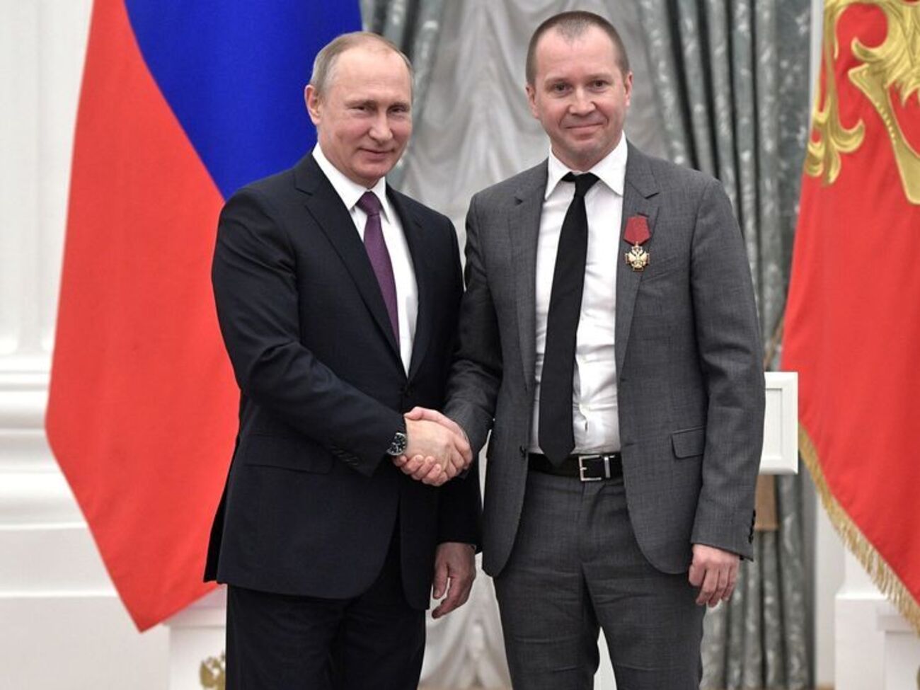 Миронов обратился к Путину во время церемонии награждения