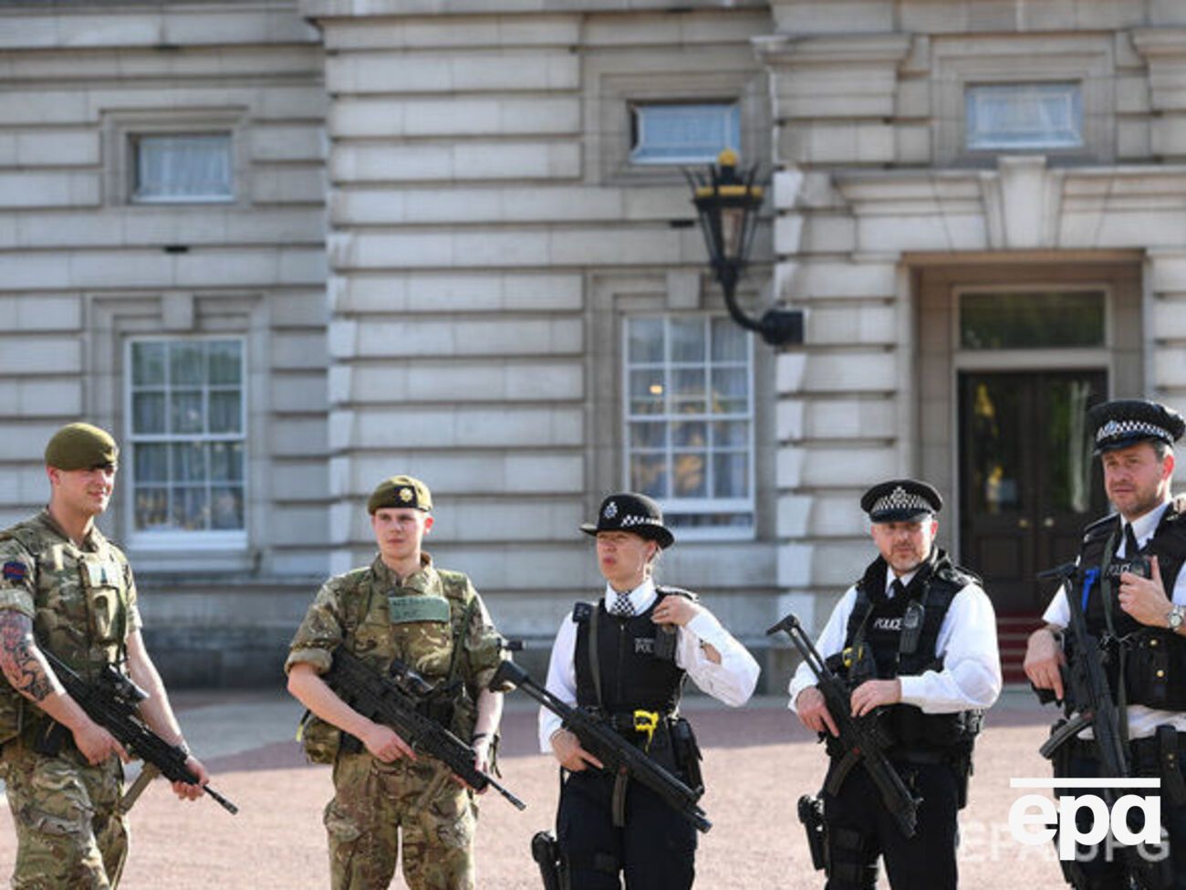 Уровень террористической угрозы в Великобритании повысили до критического