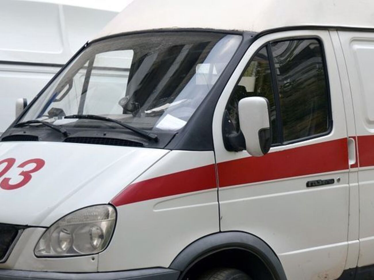 Попередньо, мінівен урізався у вантажівку