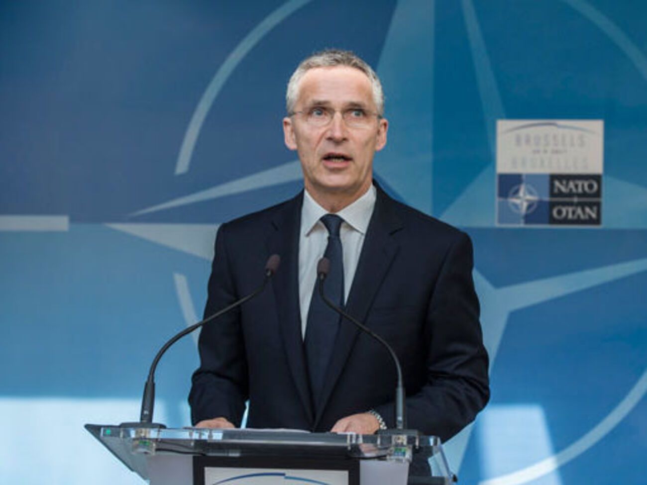 Столтенберг: Росія стоїть на порядку денному НАТО