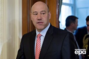 По словам Кона, Трамп рассматривает вопрос о том, что делать с санкциями