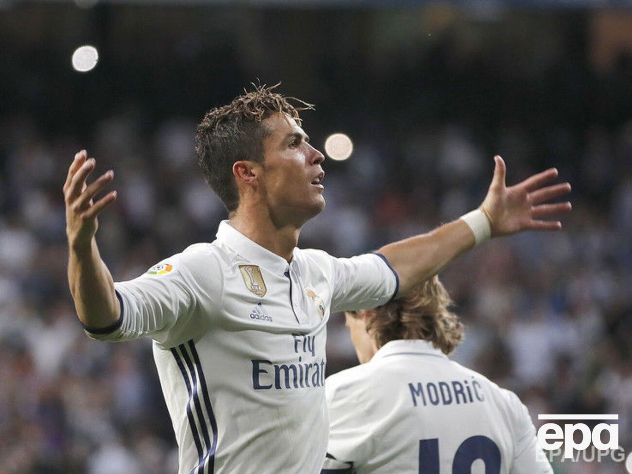 По данным СМИ, Роналду обвиняют в неуплате налогов