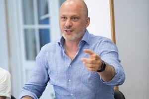 Аласанія: З відомих мені сайтів там тільки один – "2000". Усі інші сайти я в упор не знаю