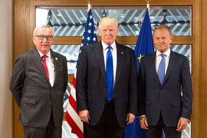 Юнкер, Трамп і Туск провели зустріч у Брюсселі