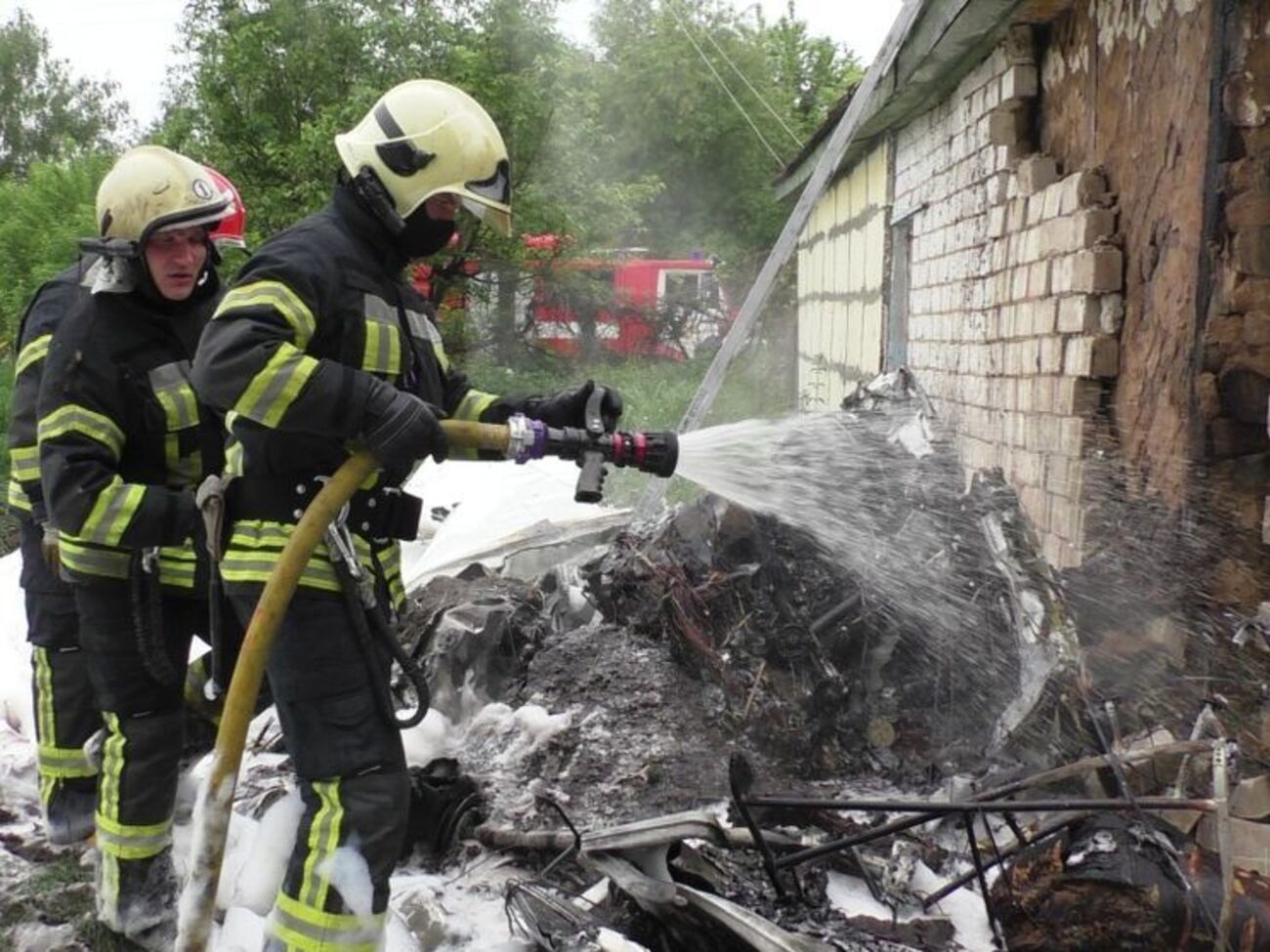 Під час падіння літак пошкодив приватний будинок