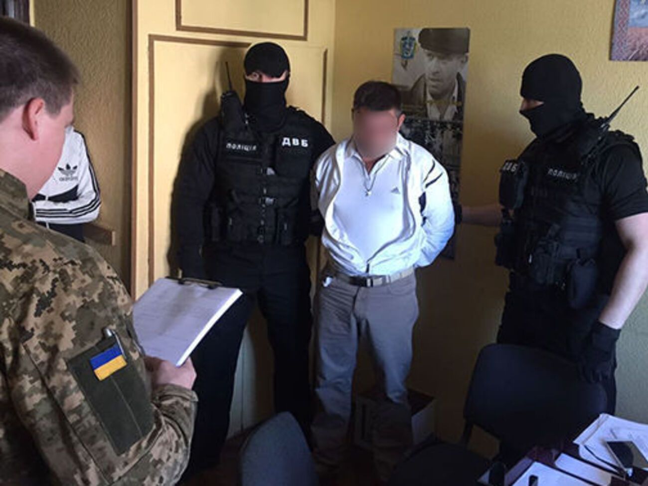 Підозрюваного затримали під час передавання хабара