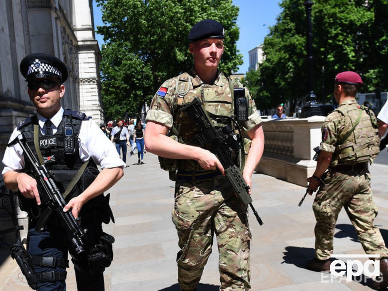 Военных отзовут с улиц