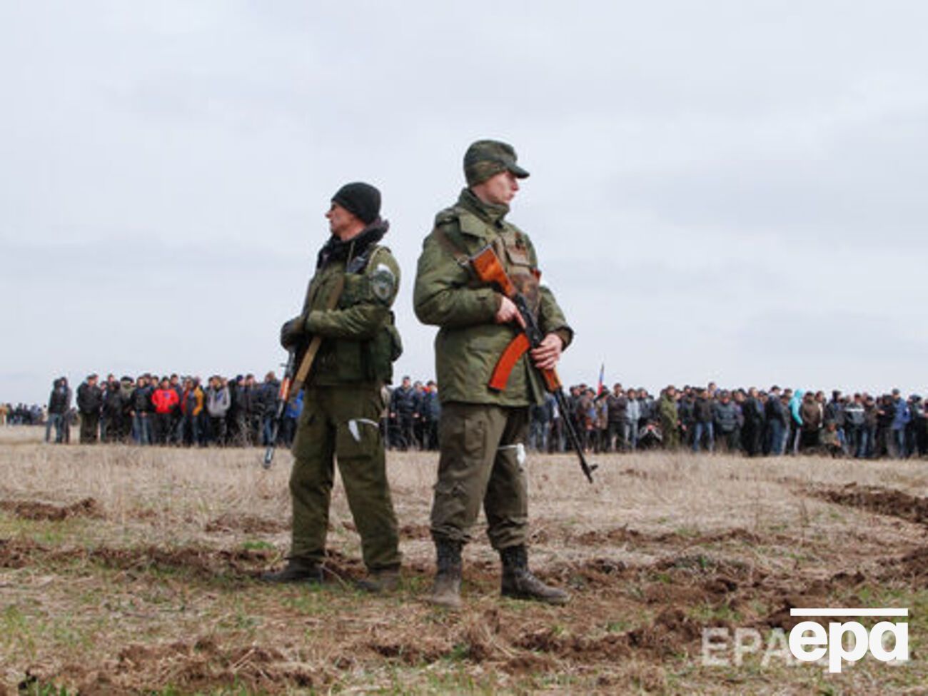 Унаслідок цілодобового облаштовування окопів бойовики на Донбасі дістають травми, заявили в розвідці