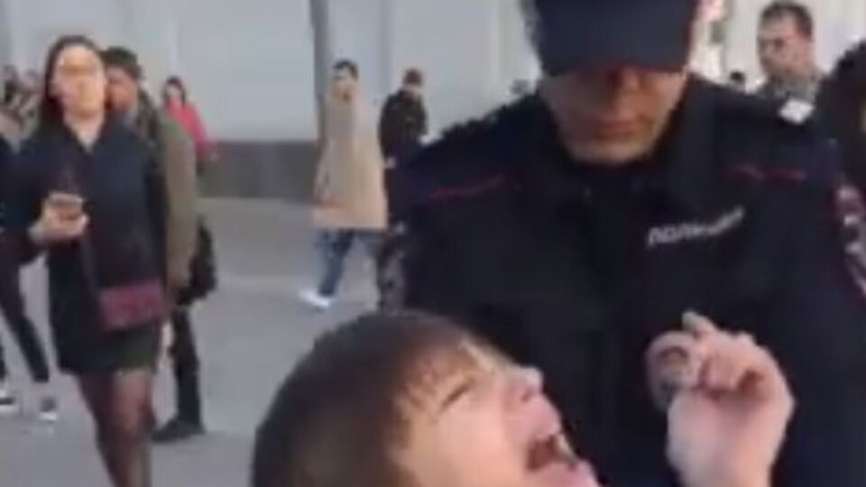 Журналіст Клименюк про затримання дитини: Російське суспільство прийняло нав'язувані йому владою уявлення про норми, скріпи та повний контроль