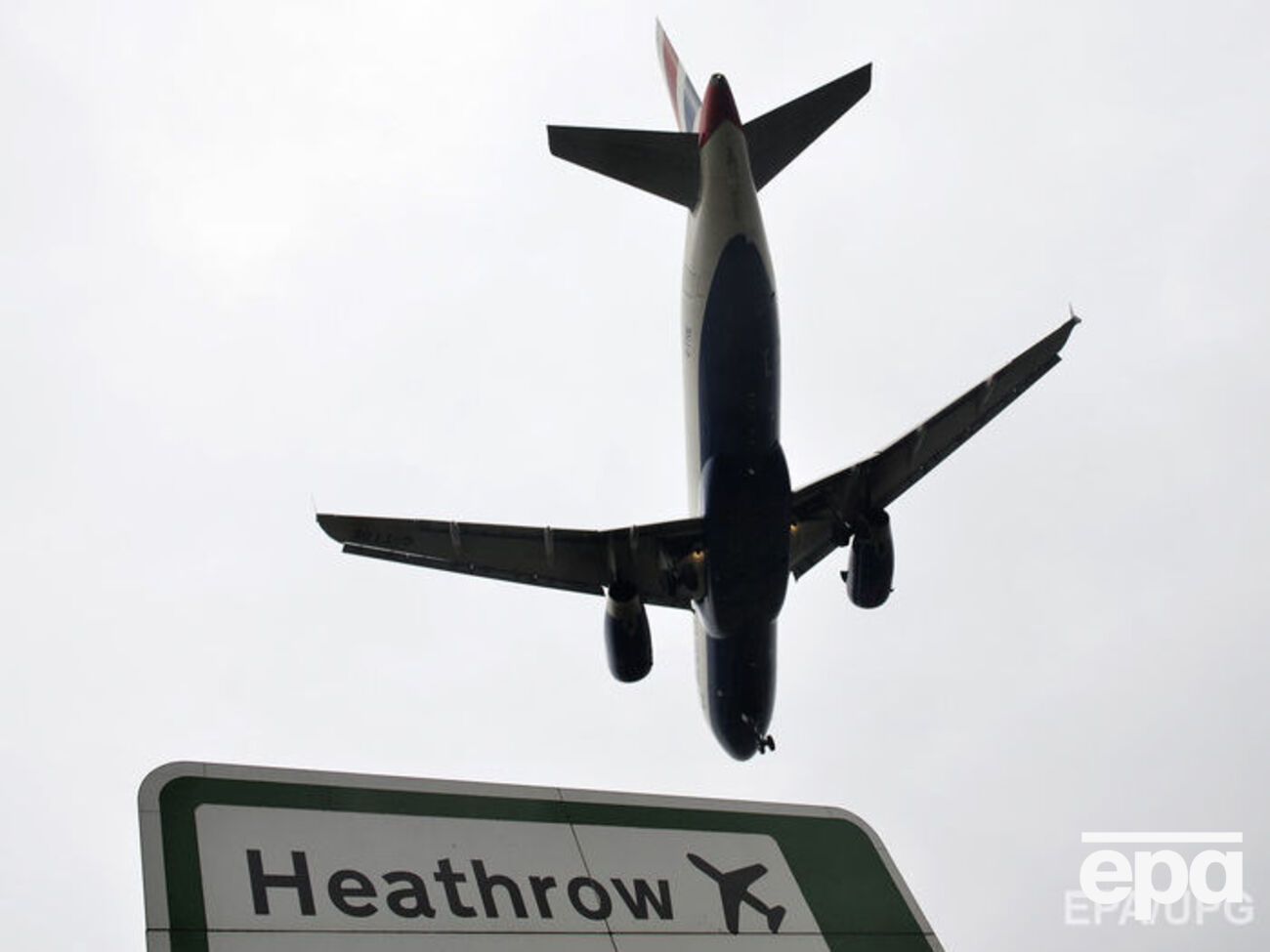 27 травня авіакомпанія British Airways скасувала всі рейси з лондонських аеропортів Гітроу та Гатвік