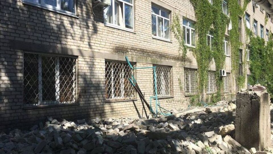 Водопостачання у Красногорівці відновили, однак місто сильно постраждало від обстрілу