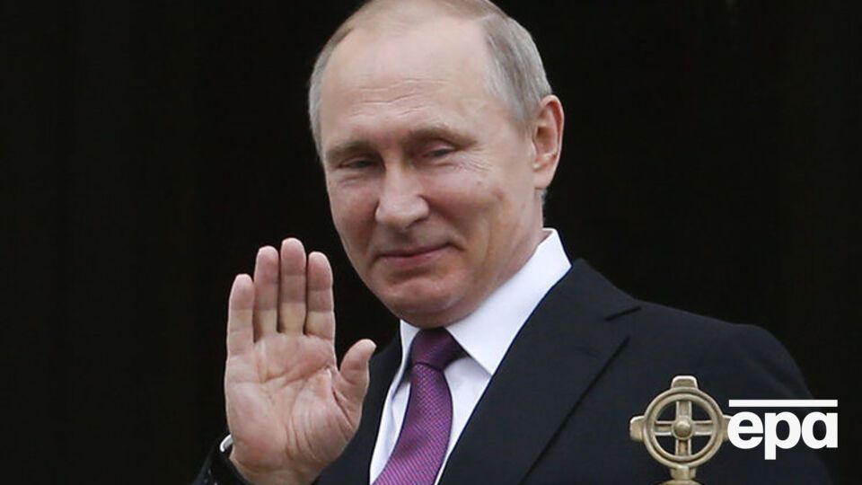 Путін сьогодні відвідає Париж