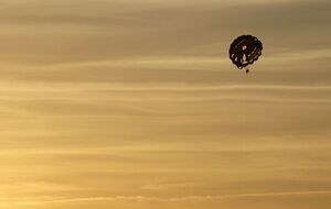 Команда парашутистів виконувала демонстраційні стрибки у Нью-Йорку, в одного з військових виявилося несправним спорядження