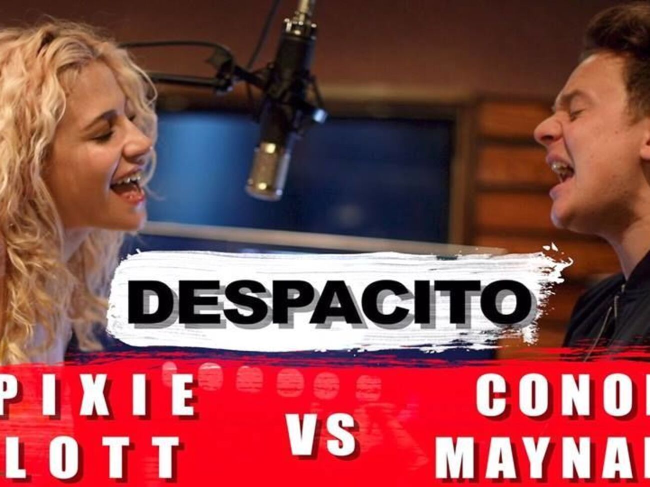 Коли мелодія закінчилася, Мейнард продовжив співати, а Лотт відійшла від мікрофона