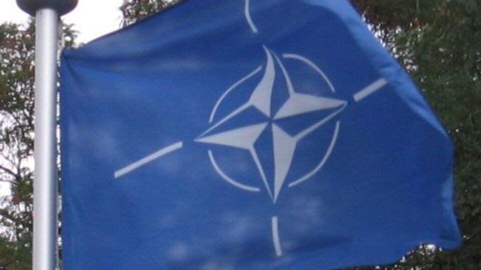 В Прламентсой ассамблее НАТО считают, что Россия должна воздерживаться от любых провокационных и агрессивных шагов в отношении Грузии