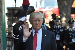 В адміністрації президента США Дональда Трампа мають намір вести переговори з Росією щодо українського питання, повідомляють джерела The Washington Post