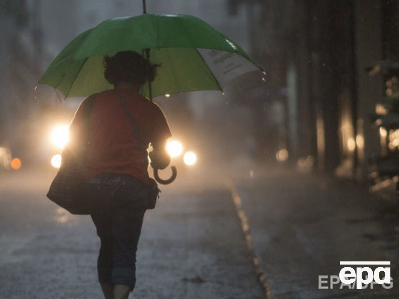 Синоптики прогнозируют жару и грозы