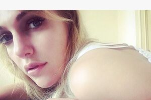 Узерлі знялась для Elle