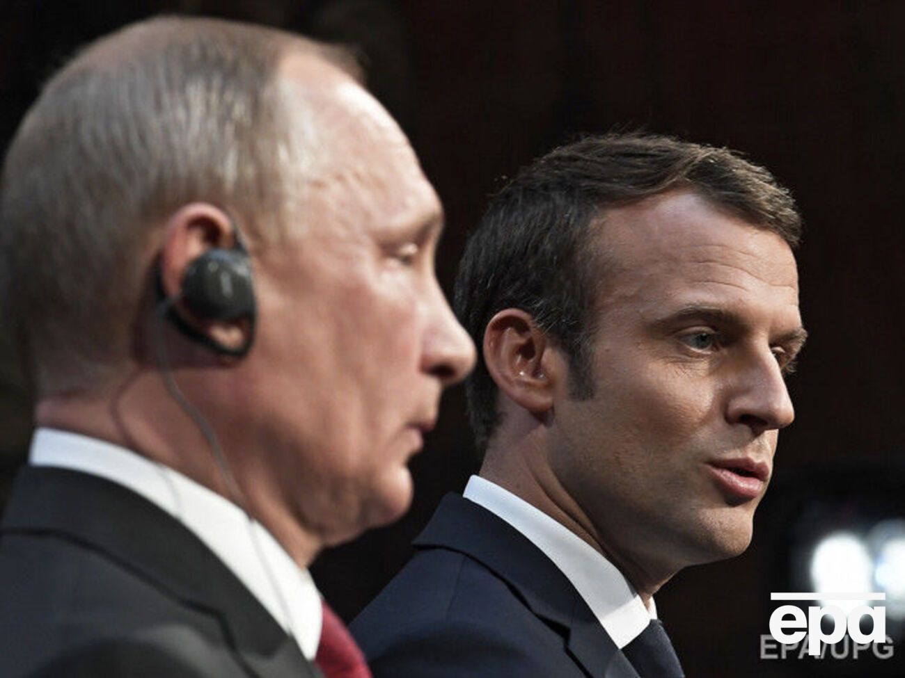 Макрон не уточнив, чи згадував прізвище Сущенка на переговорах із Путіним