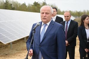 Кубів стверджує, що його заступники отримали премії за понаднормову роботу