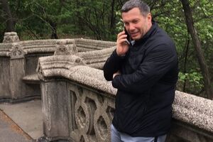 Автор фото утверждает, что снял Соловьева в Нью-Йорке