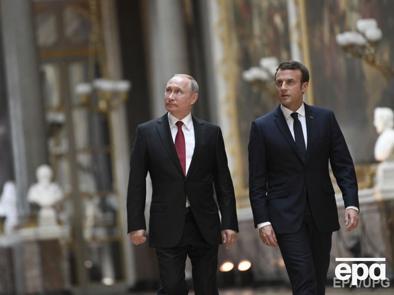 Макрон встретился с Путиным накануне