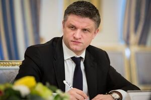 Шимкив: Мои дорогие французские друзья, президент России Путин пытался сегодня ввести вас в заблуждение