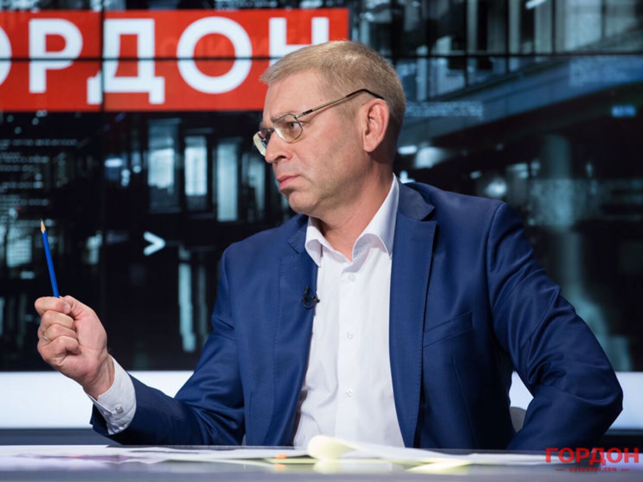 Пашинський: Виявилися&nbsp;люди, які хотіли базу "Беркута" штурмом узяти. Зібрався натовп приблизно тисяча осіб. Ви розумієте, що могло бути?!