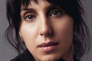 Джамала: За два дні до того, як дідусь пішов, я встигла надрукувати фото та передати через батьків до Криму. Мама показувала йому відео з мобілки, він посміхався і був щасливий