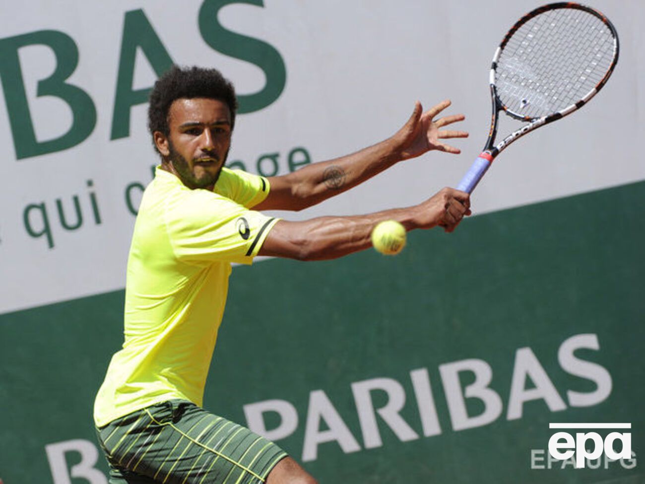 Аму опинився в центрі скандалу