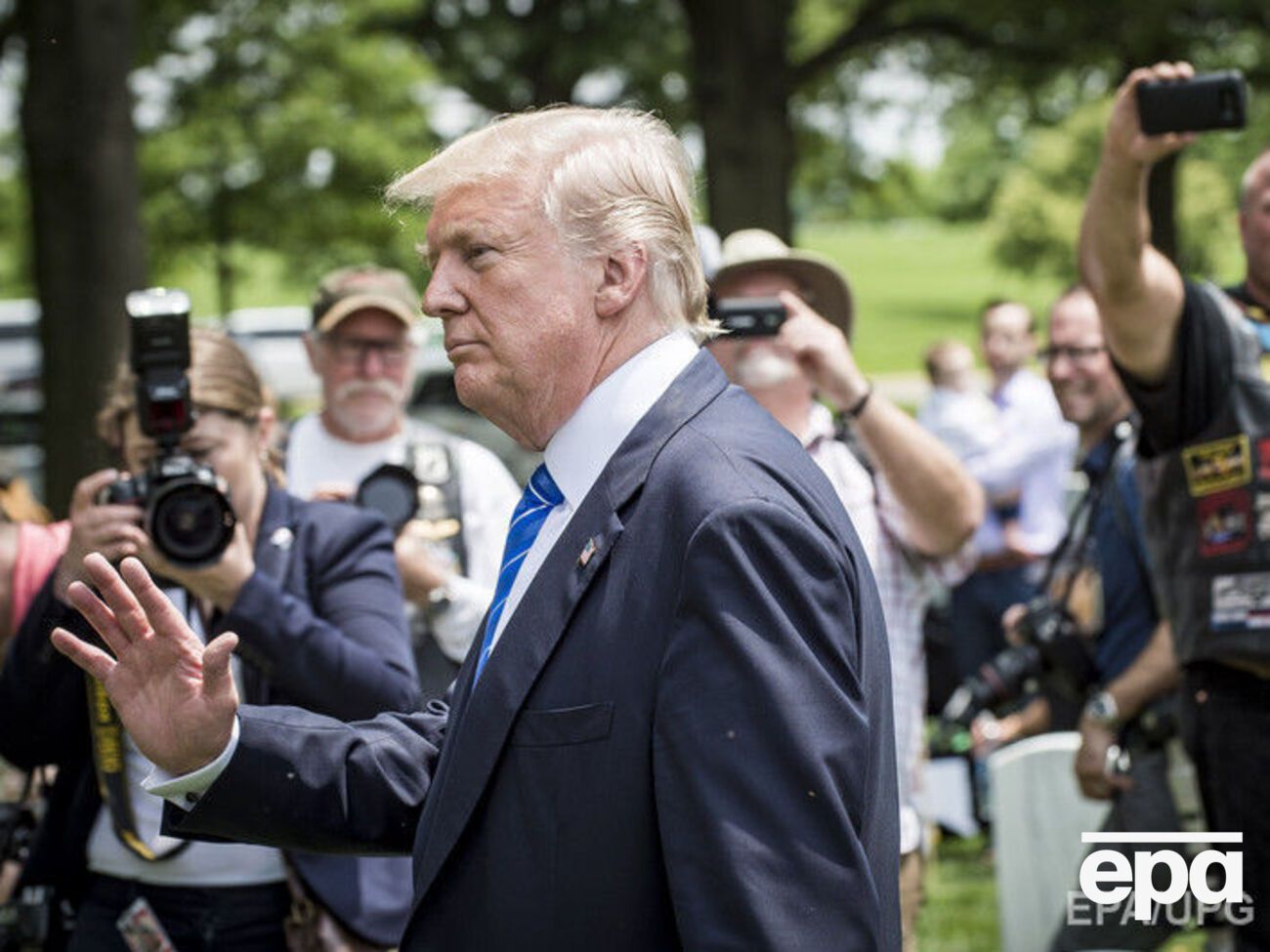 Трампу представили кандидатов на главный пост в ФБР